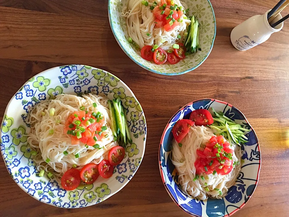 朝ごはんゆず塩胡麻オイルつゆ素麺|bamboobookさん