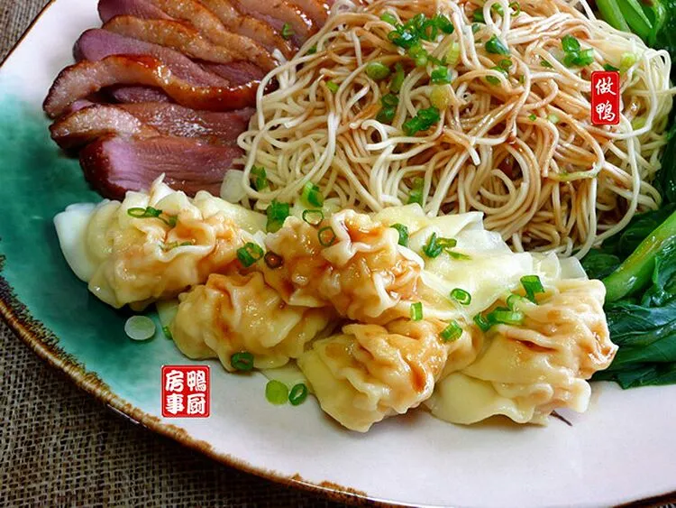 烧鸭云吞捞面。。。noodle with toast duck breast and shrimp wonton|steven z.y.さん