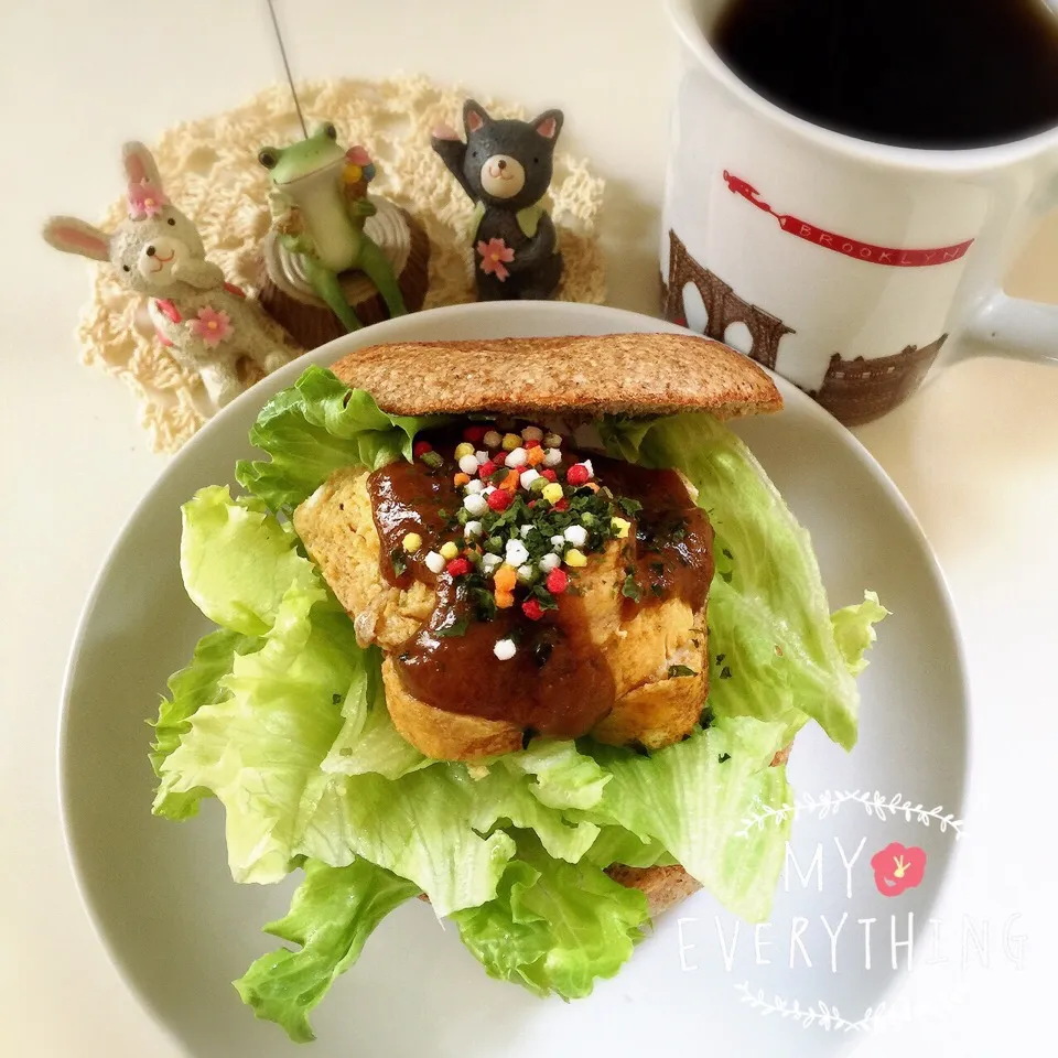 卵焼き&クリームチーズベーグルサンド❤︎カレーソースがけ|Makinsさん