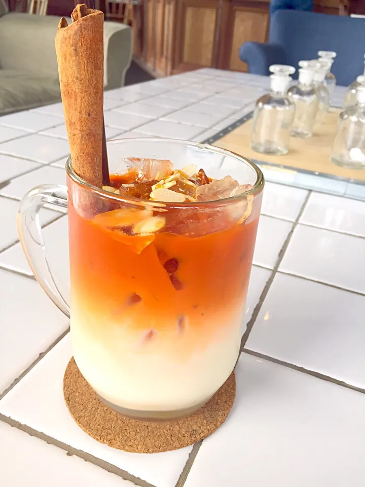 Milk tea with pudding and cinnamon|PhUnGさん