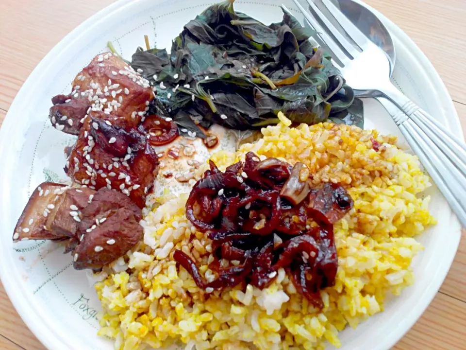 Special Pork Adobo with Boiled Sweet Potato Leaves and Turmeric Rice|jenicamerさん