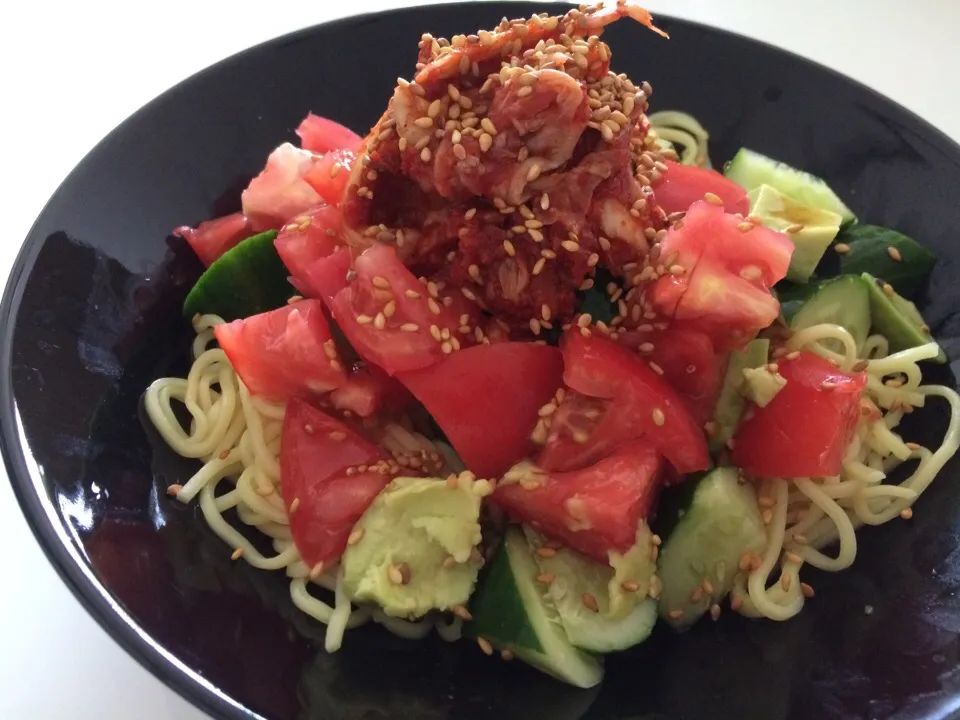 冷やし中華  キムチを乗せて冷麺風に|gintanさん