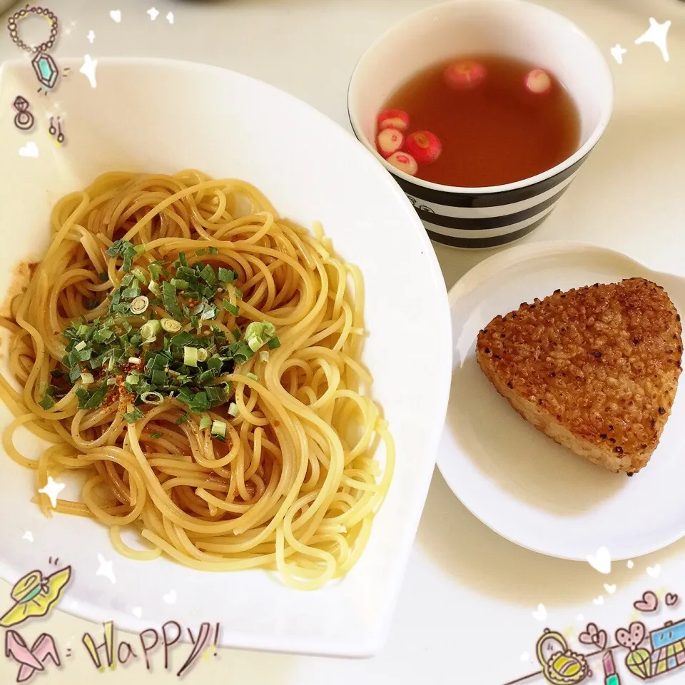 柚子醤油パスタ&焼きおにぎり（娘のlunch）❤︎|Makinsさん