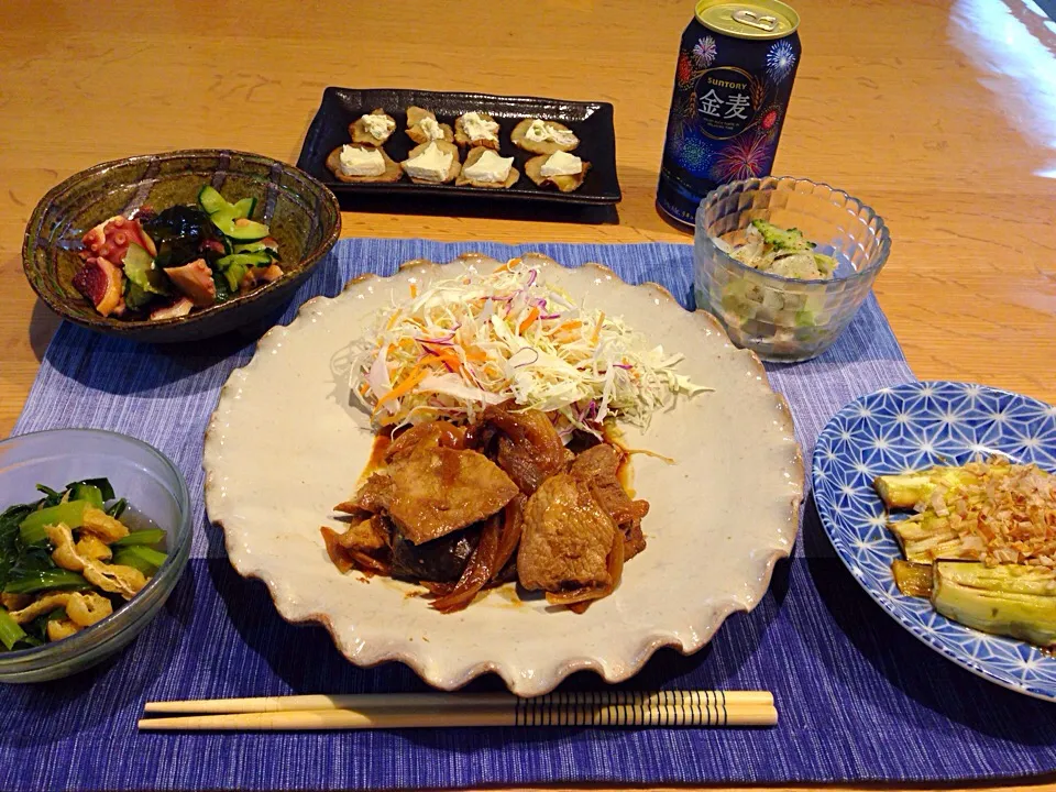 豚もも肉の生姜焼き、サラダ、焼きなす、小松菜のお浸し、ゴーヤサラダ、タコの酢の物、いぶりがっこチーズ|Mikiさん