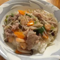 海老と豚肉のあんかけ丼|まかろんさん