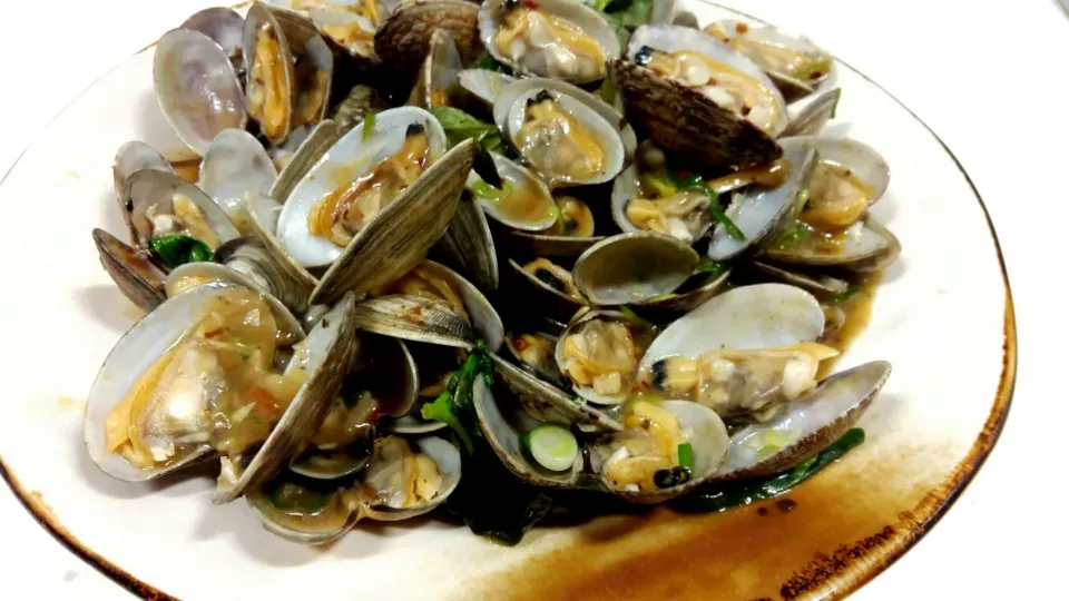 豉汁炒蚬。。。clams in black bean sauce|steven z.y.さん