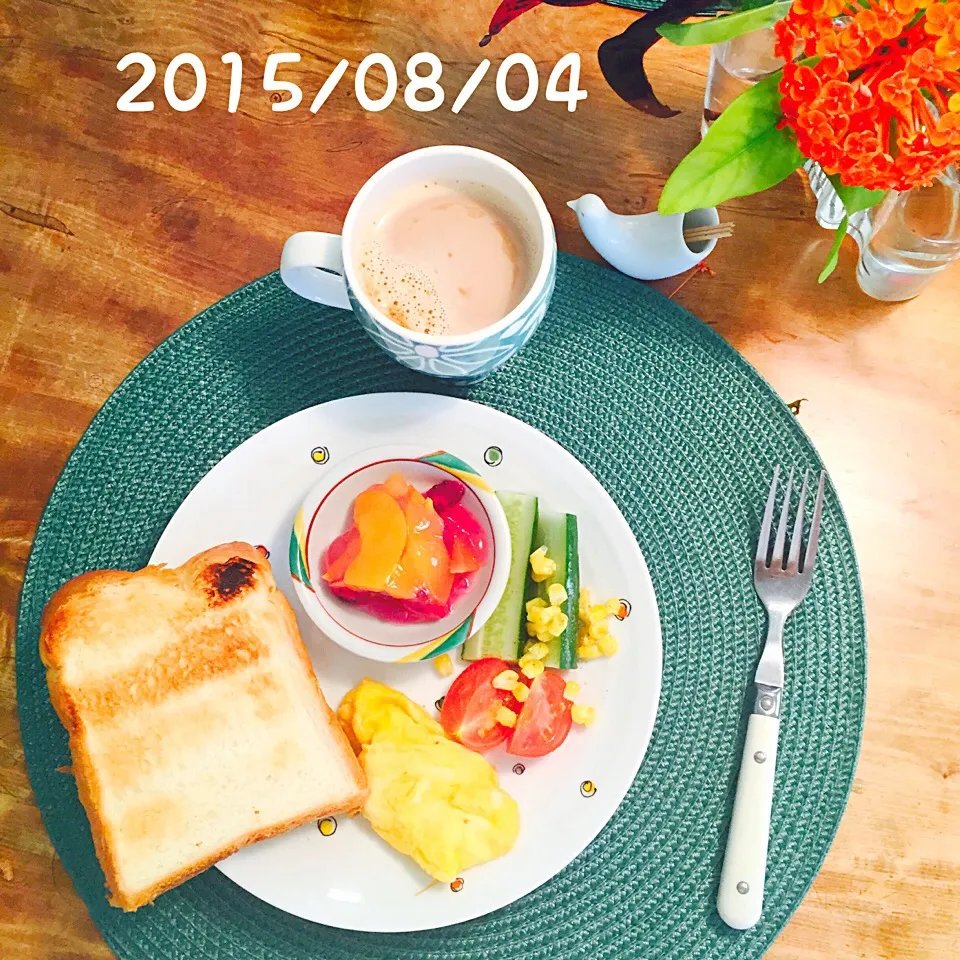 Snapdishの料理写真:朝ごはん 2015・8・4|ローゼルさん