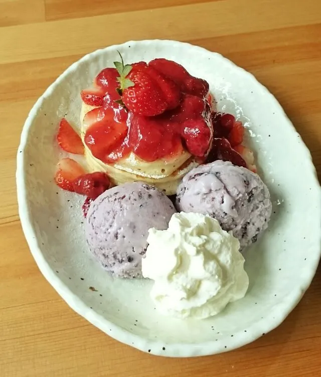 Pancake with brown rice ice cream|Ratta Dakzさん