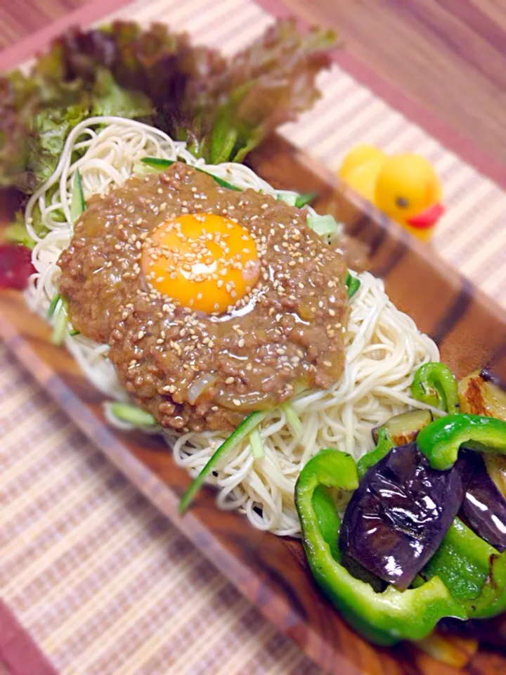 アレンジそうめん！夏野菜と肉味噌|naoyaさん