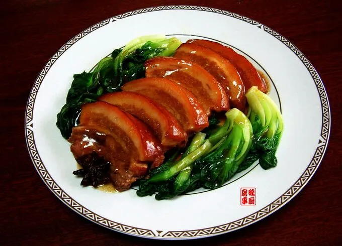 扣肉。。。braised pork belly in dark soy and wine 2|steven z.y.さん