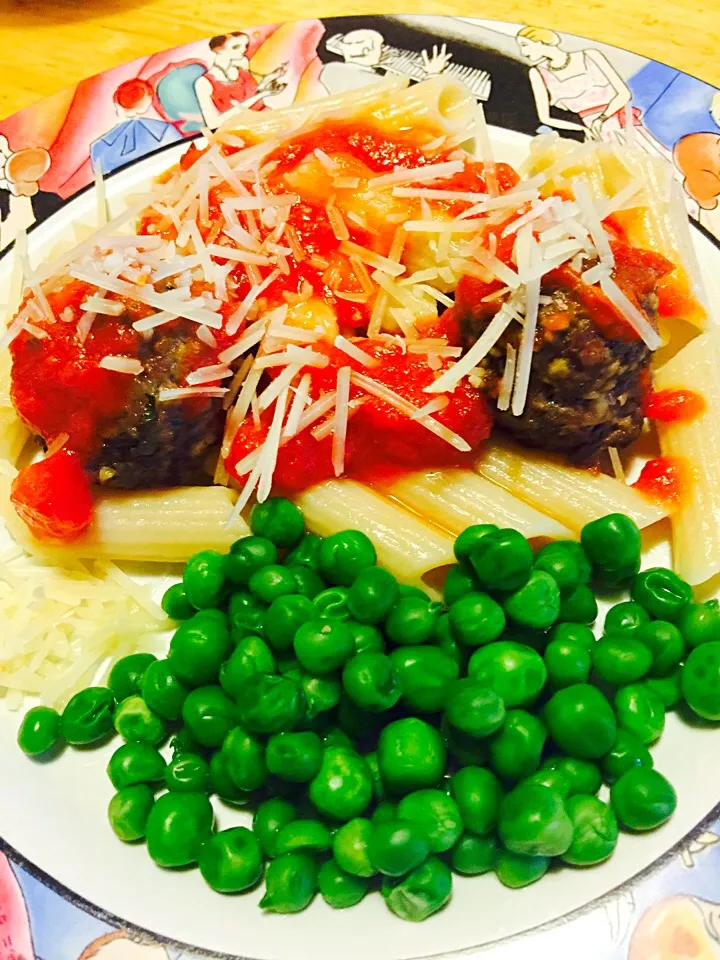 Bison Gluten-Free Meatballs with Gluten-Free Penne, Sauce and Petite Peas|Cheryl Melnickさん