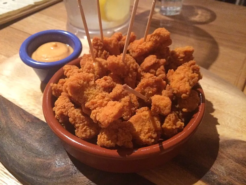 Snapdishの料理写真:Popcorn chicken @ assembly ground|Ong Sor Fernさん