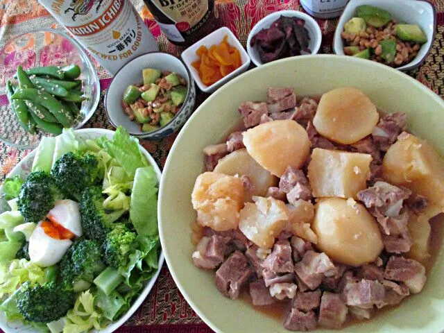 ホクホク角煮豚じゃが!🍲 アボ納豆、スナップえんどうナムル、白味噌バタドレッシングサラダなどから|ふかرさん