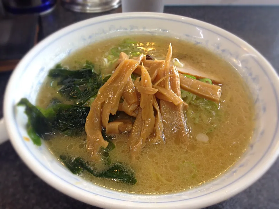 前田家のラーメン|メガネさん