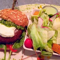 Snapdishの料理写真:Portobello burger with goat cheese 😋|Bobbi Castrovinciさん