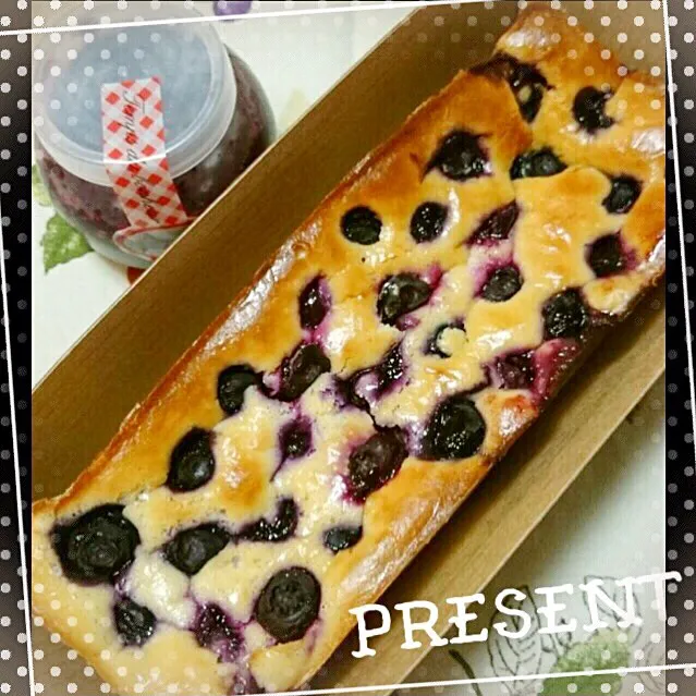 Tomoさんの料理 さくらんぼのベイクドチーズケーキ 🍒お友達にレシピを教えたら、プレゼントしてもらっちゃいました🎁🎀|桜央里さん