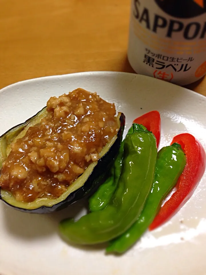 揚げ茄子🍆と夏野菜の肉味噌がけ   宴会料理のリメイクです😋|Yu Yu mamaさん