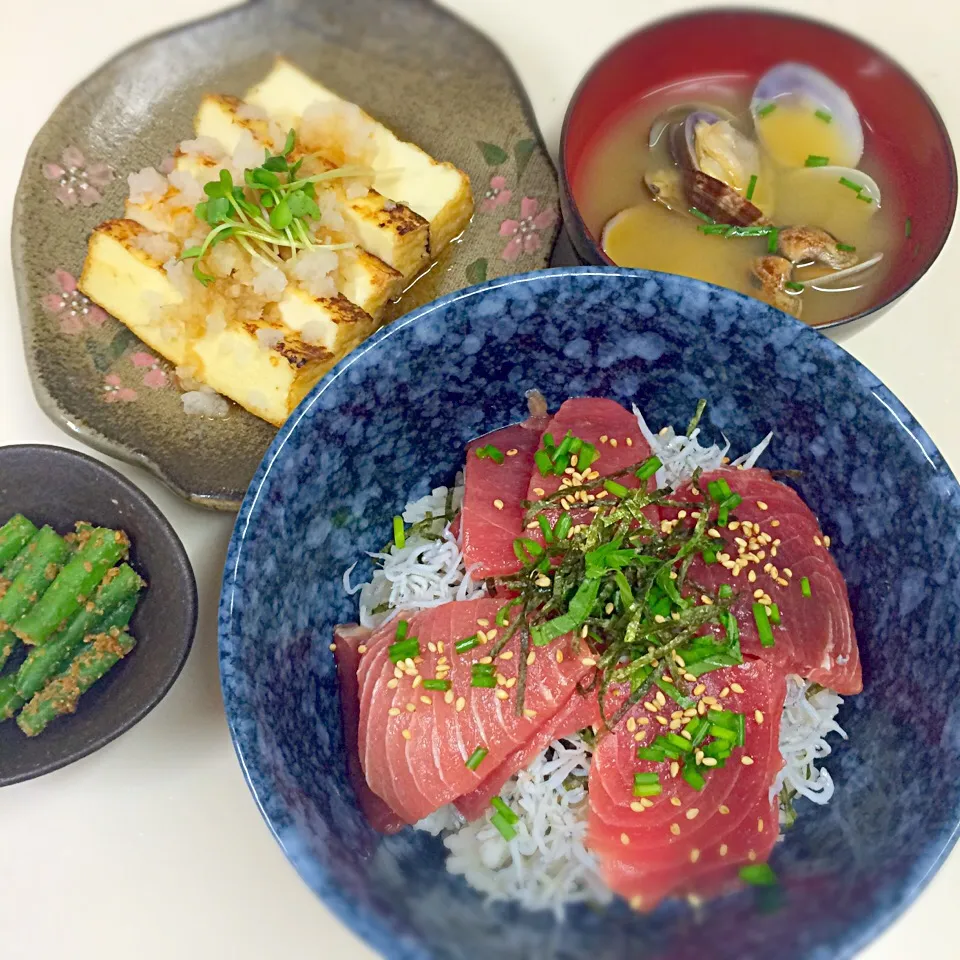 8/7晩御飯🎵マグロの漬け丼|Hiroさん