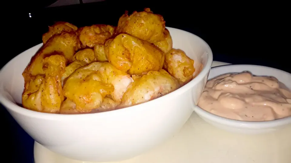 Snapdishの料理写真:Popcorn Prawns with 1000 Island dip...|Simon Mathewsさん