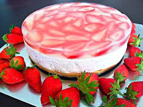 Jello Strawberry Cheese Cake..Mmmm|Sheila Harrisさん