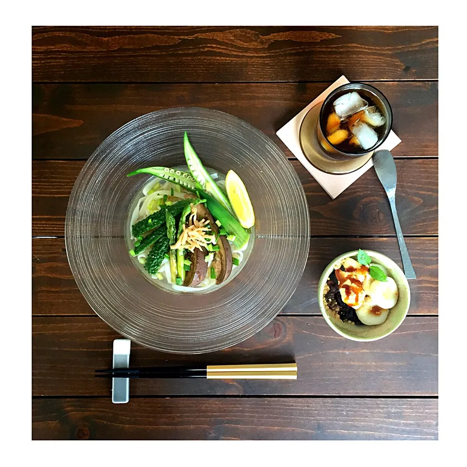 冷やし韓国うどん 夏野菜のおひたしのせ と自家製バニラアイスの白玉クリームぜんざい 🍃🌿🍃|welcomeizumiさん