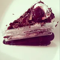 Snapdishの料理写真:black forest 🍰|Oshin Sheagalさん