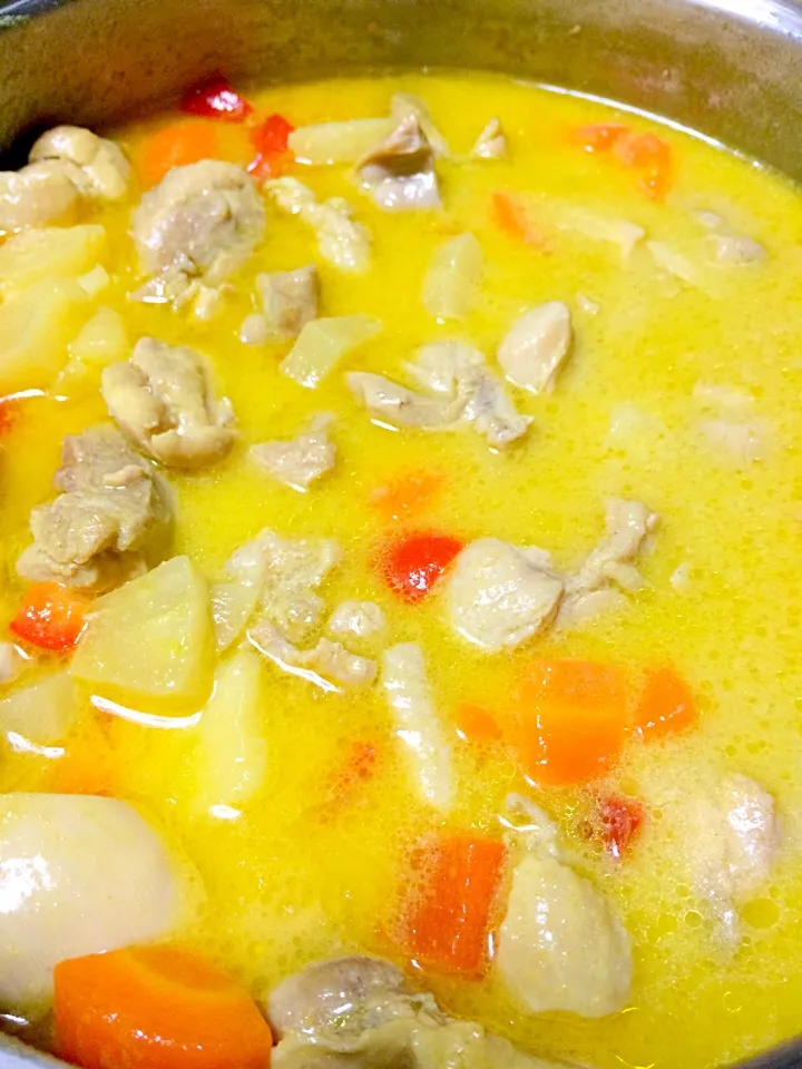 Chicken Curry Philippine Style|Arthea Joy Goさん