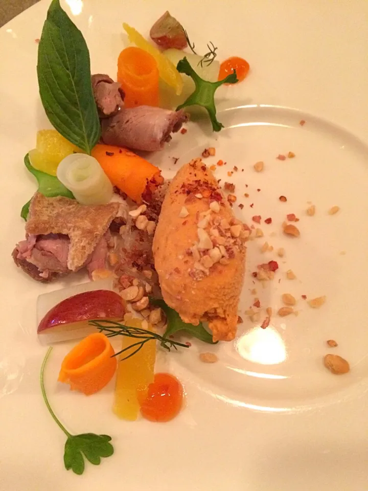 Red curry roast duck ice cream salad @ Wild Rocket|Ong Sor Fernさん