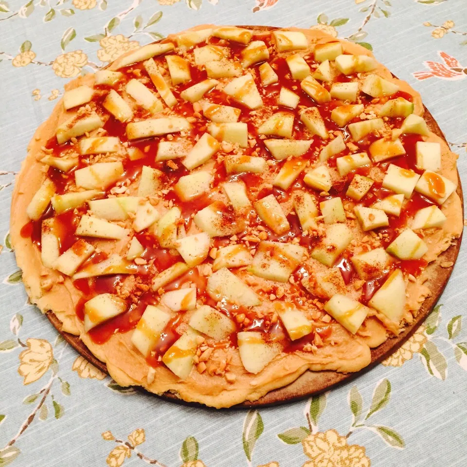 Homemade sugary Apple pizza~|Ning Gaoさん