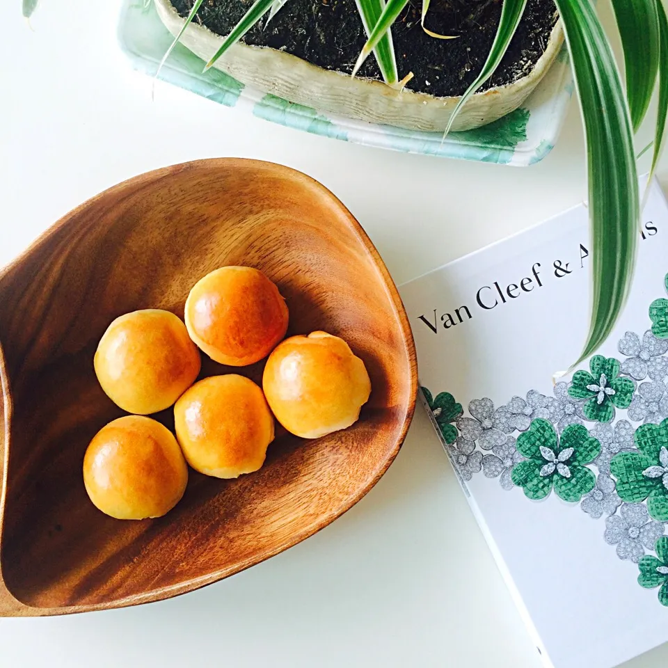 Coconut Buns - traditional Singaporean recipe|Tinky 🍒さん