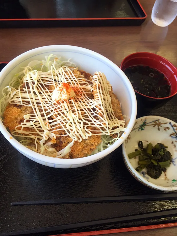 イズシカ丼|としおさん