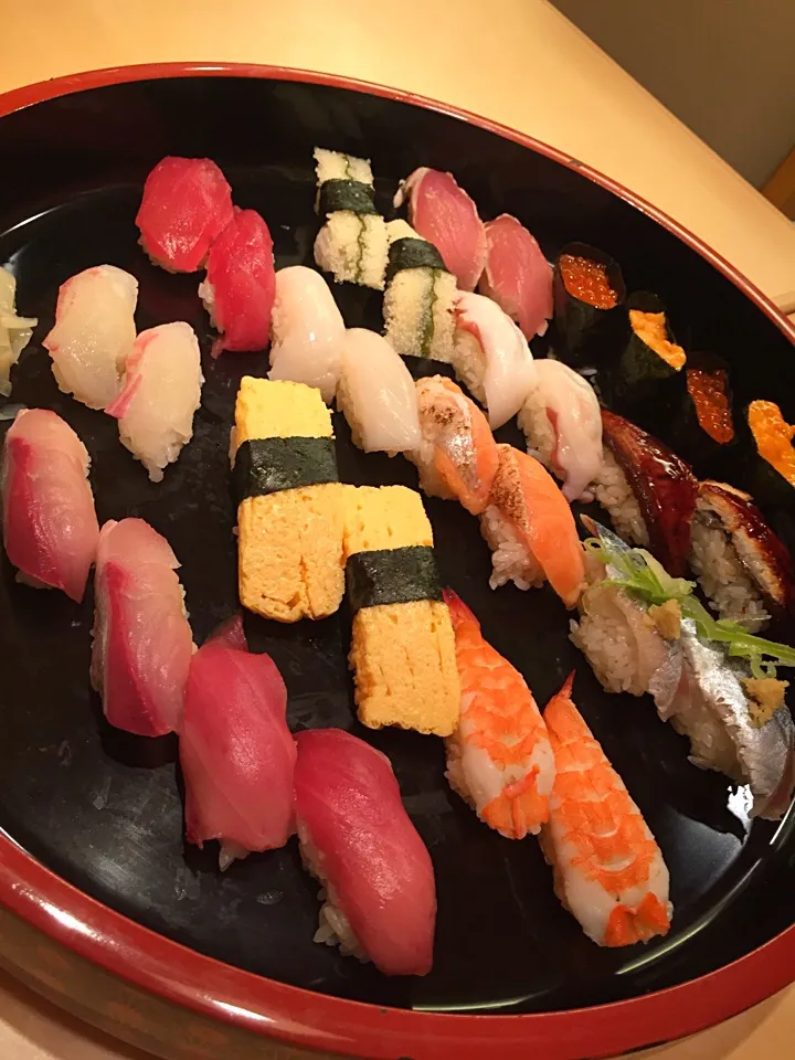 assorted sushi|Reiko Araiさん