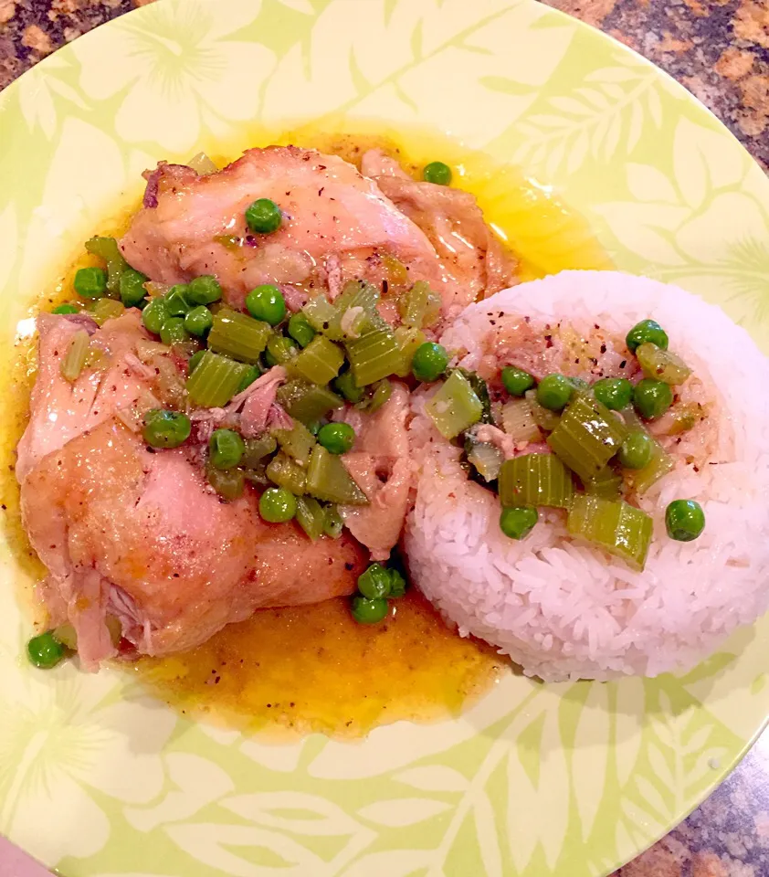 Snapdishの料理写真:Cream Chicken Casserole with green peas and celery.|Alma's Home Kitchenさん