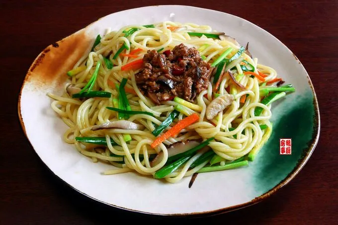 肉燥拌面。。。noodle with meat sauce|steven z.y.さん