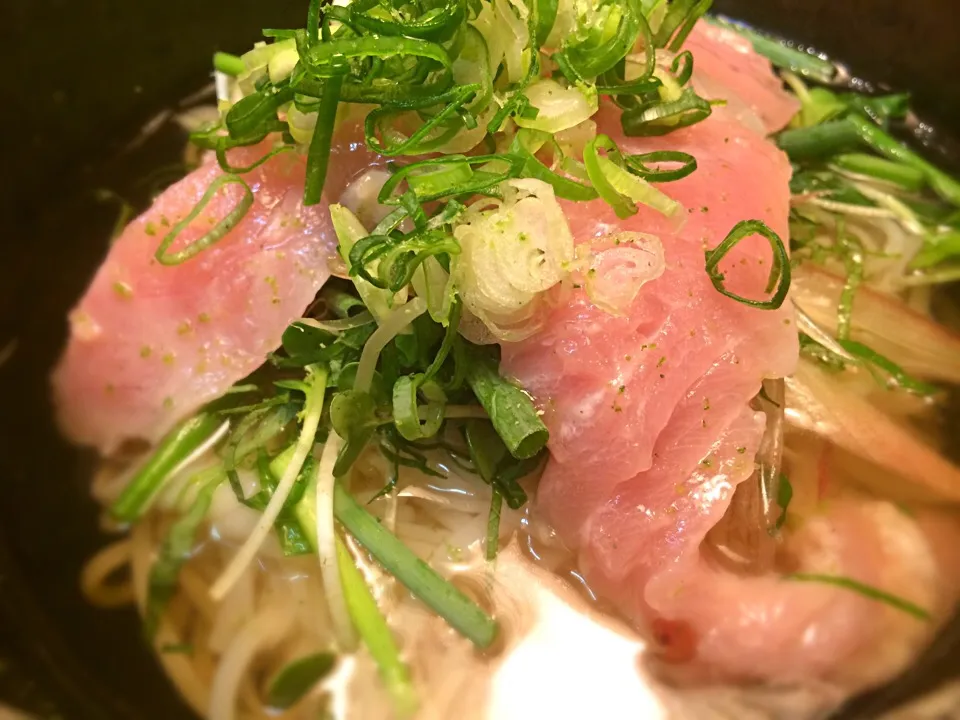 Snapdishの料理写真:びん長まぐろの薬味そうめん5|半田手延べそうめんの店 阿波や壱兆さん