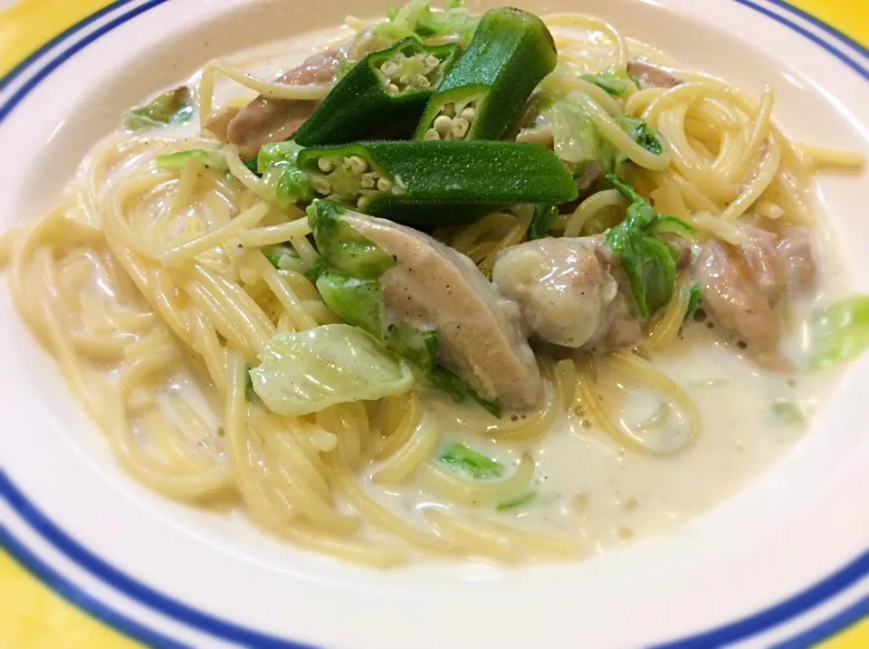 チキンとオクラのクリームパスタ😋|アライさんさん