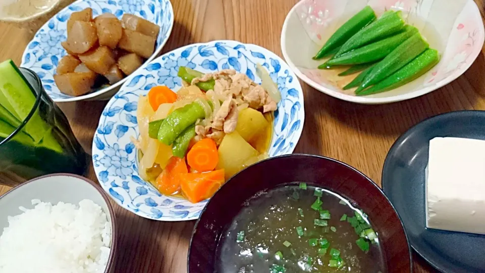 ・肉じゃが
・冷奴
・胡瓜の味噌つけ
・蒟蒻の七味煮
・オクラの浅漬け
・とろろ昆布のお吸い物|ようかんさん