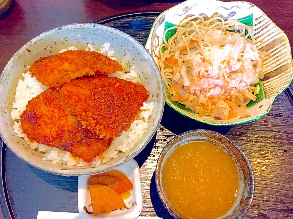 越前おろし蕎麦とソースカツ丼大盛り|yさん