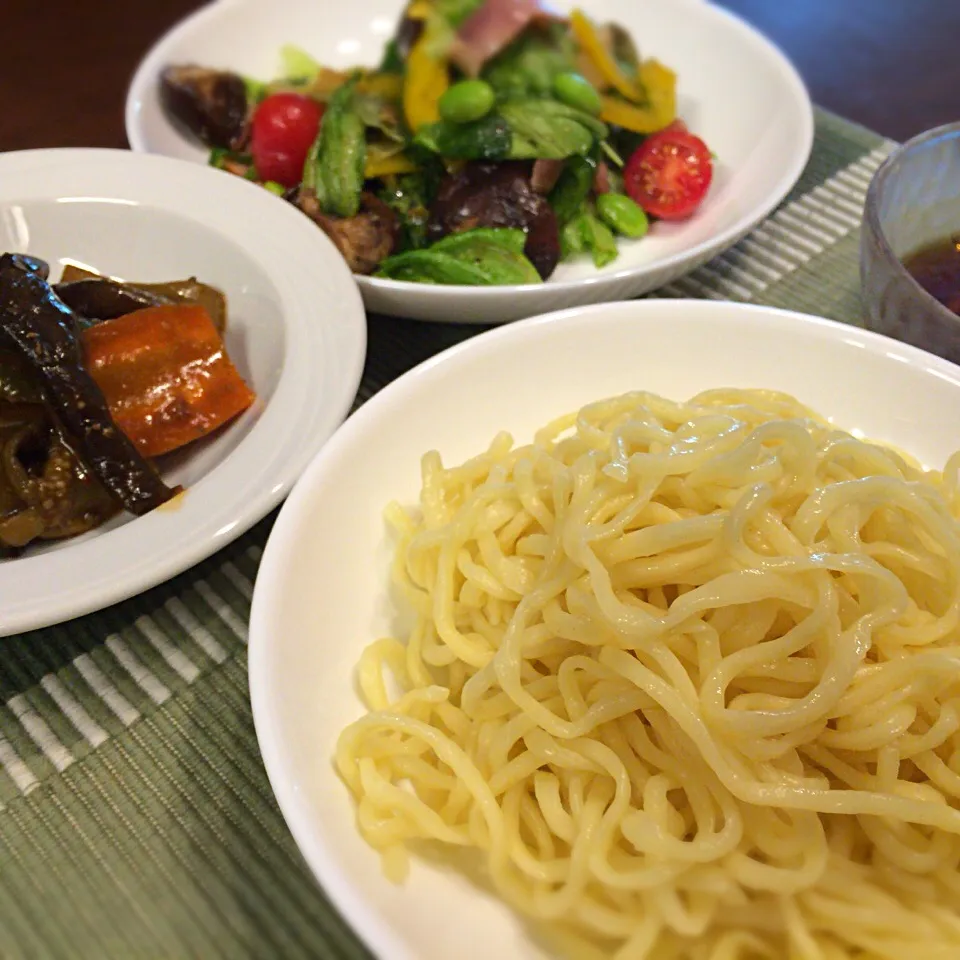 つけ麺 麻婆茄子 ベーコンサラダ|さるさん