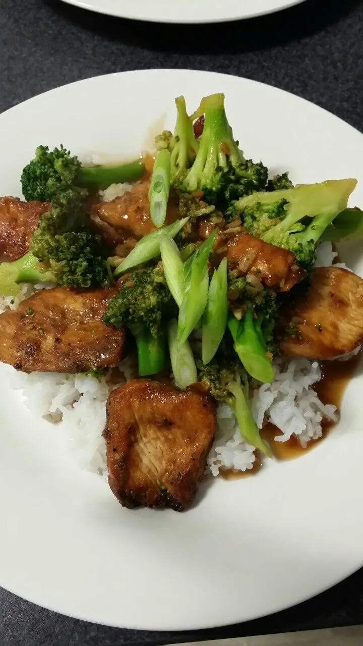 Soy chicken with broccoli &rice|Donna Crawfordさん