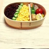 Snapdishの料理写真:曲げわっぱお弁当＊そぼろごはん|Harukaさん