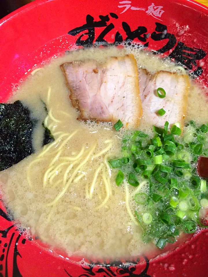 ずんどう屋心斎橋店の元味ラーメンこってり味|Kouki Tanabeさん