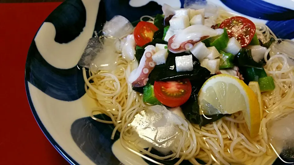 蛸とワカメとネバネバぶっかけ素麺|Ssさん