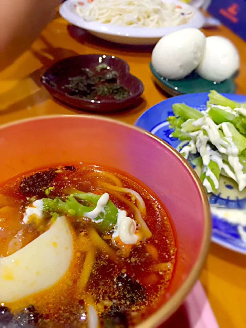 辛ダレつけ麺 (饂飩) 擦り胡麻 もみ海苔  半熟卵  ブロッコリー|ch＊K*∀o(^^*)♪さん