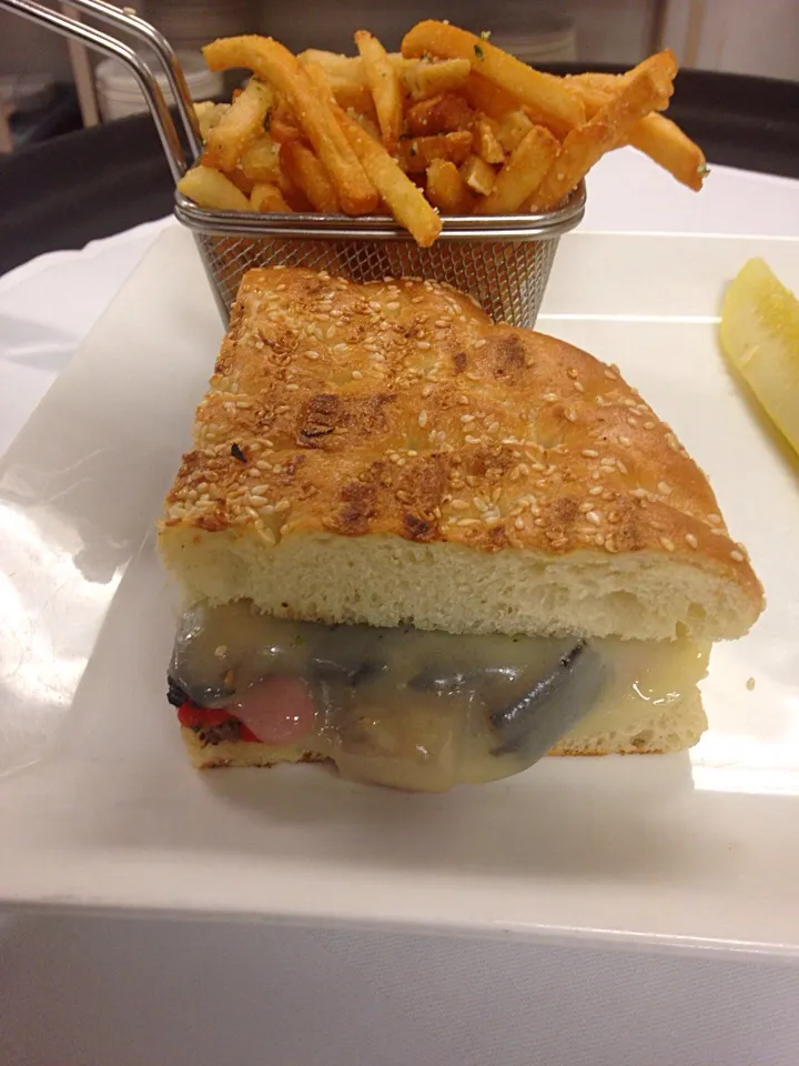 Mediterranean muffuletta|Chef Guidaさん