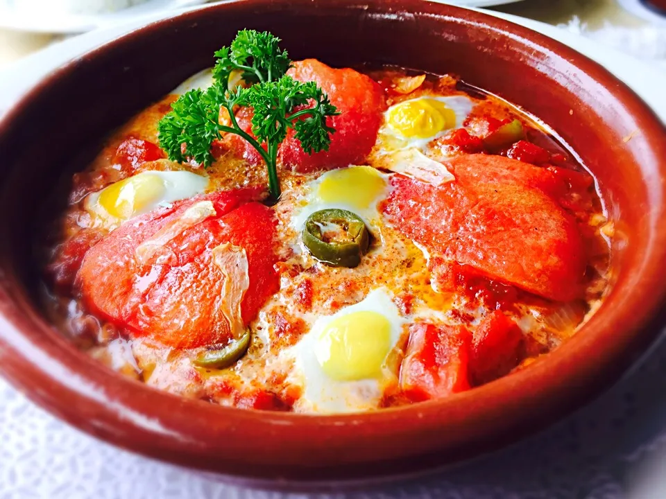 Chorizo with quail egg and tomatoes|LMLさん