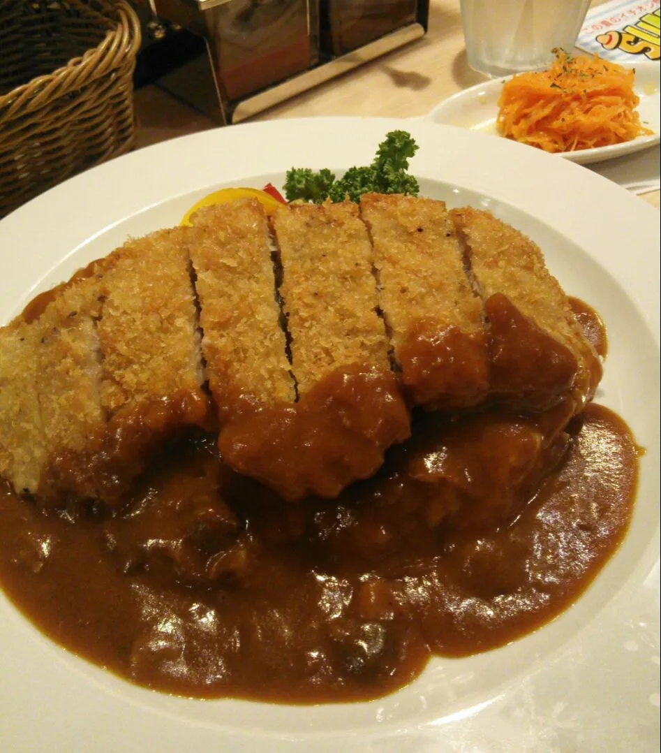 知多豚の手打ちカツカレー|大石さん