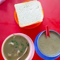 Chicken soup + bread + cendol|Maya Sulongさん