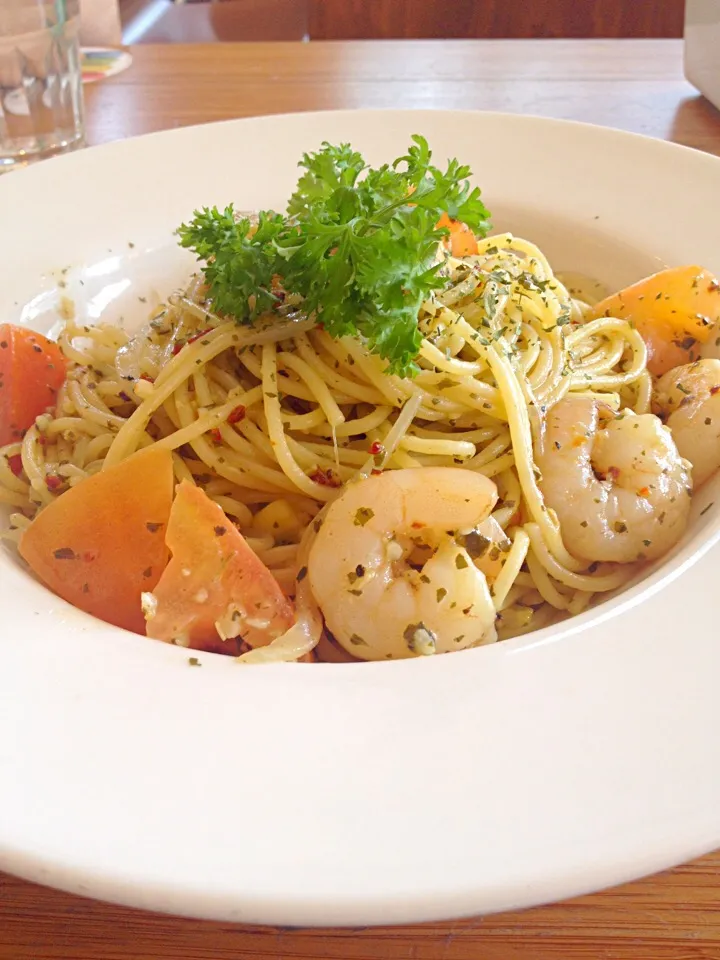 Prawn spaghetti aglio|michelleさん