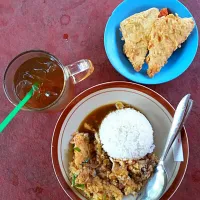 Snapdishの料理写真:chicken blackpepper n tempe crisp di foodcourt uny|Dyah Uswatun Khasanahさん